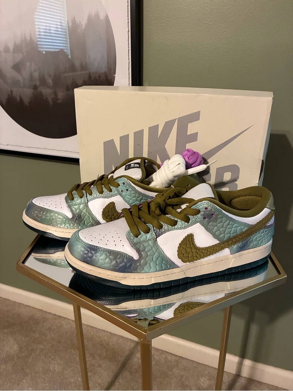 Nike SB Dunk Low Pro QS “Chameleon”